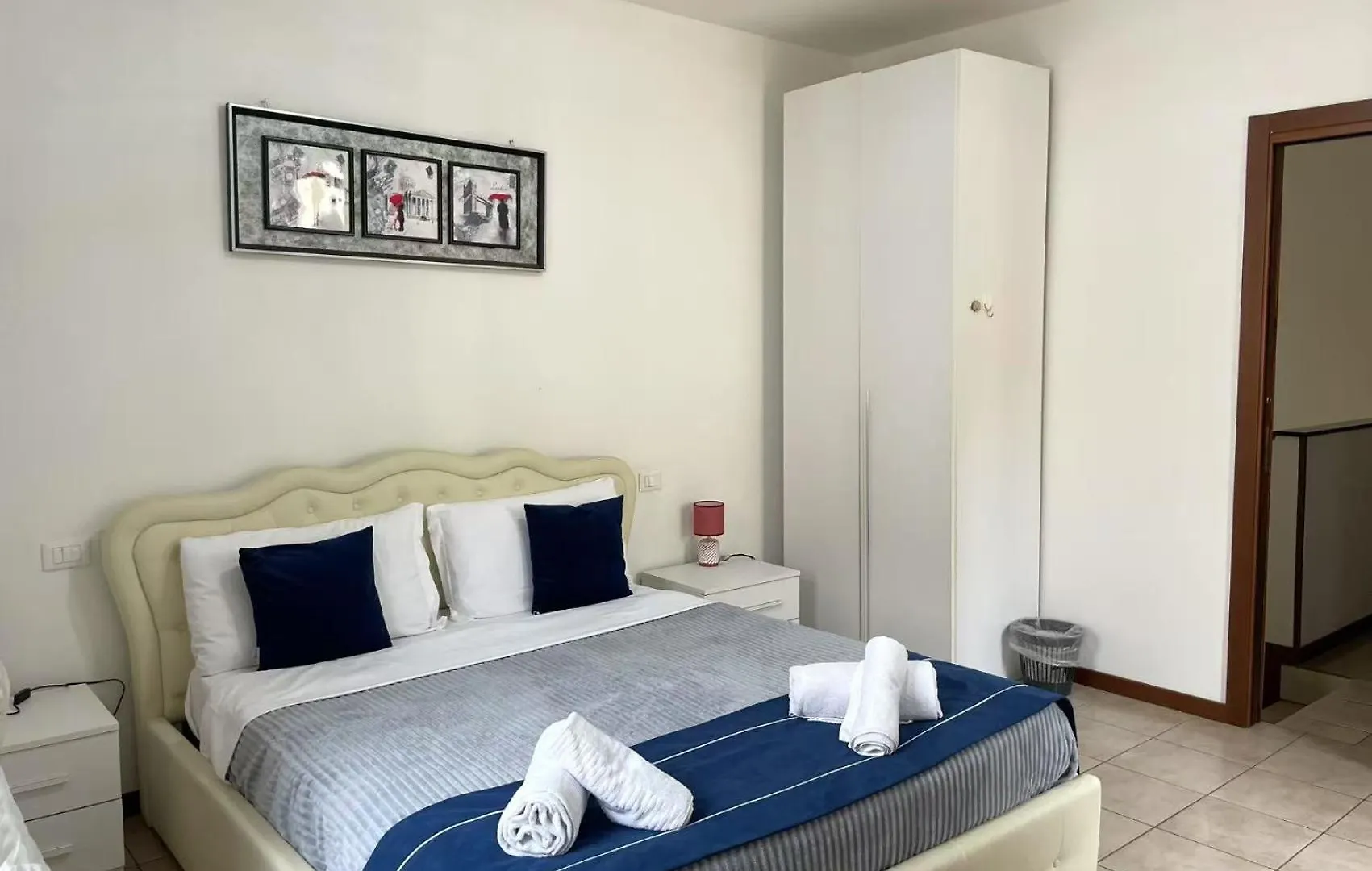 Flat Blue Apartment Verona